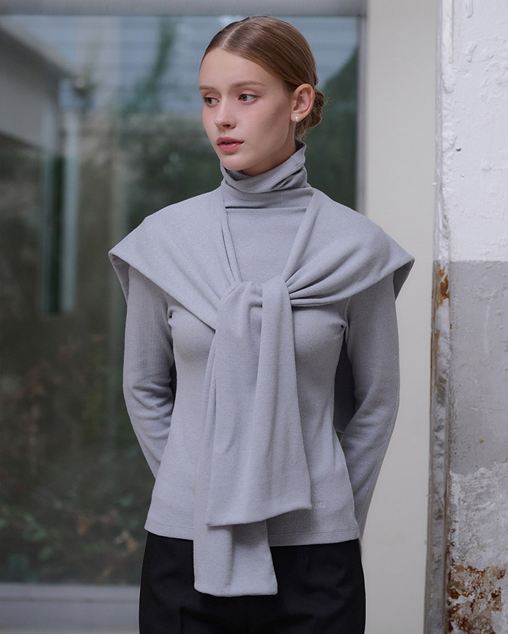 Vanessa pintuck turtleneck top&cape set [Pale blue]