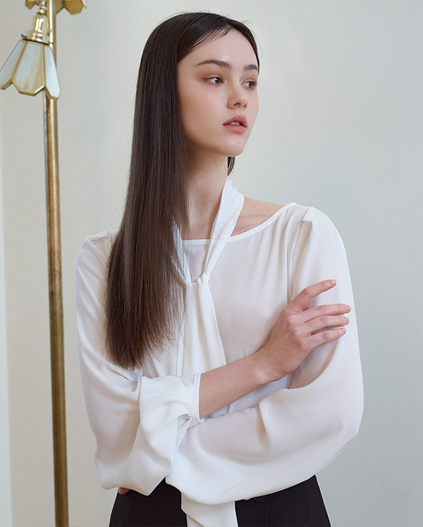 Libre blouse [Off white]