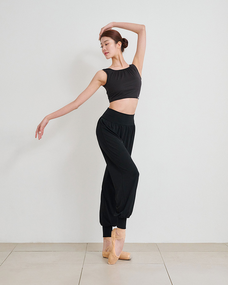 Shirring Jogger Pants [Black]